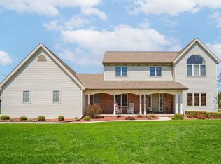 505 Mustang Ln, Fond Du Lac, WI 54935