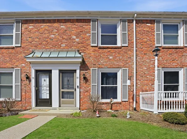 80 Yorktown Dr Unit 80, Springfield, MA 01108