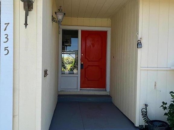 4th image of 735 Cynthia Ct