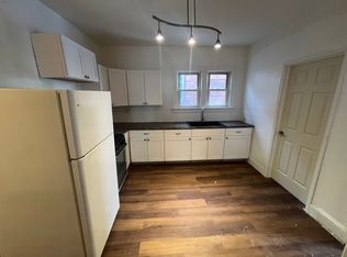 2211 14th St UNIT 2, Troy, NY 12180