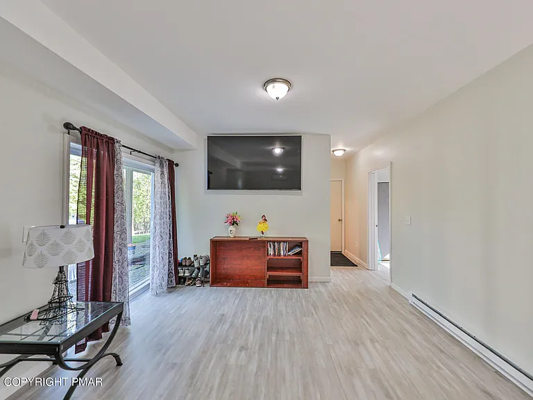 125 Larch Dr — Photo 3