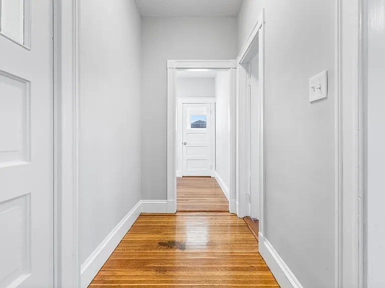 267-269 Farrington St #2 — Photo 8
