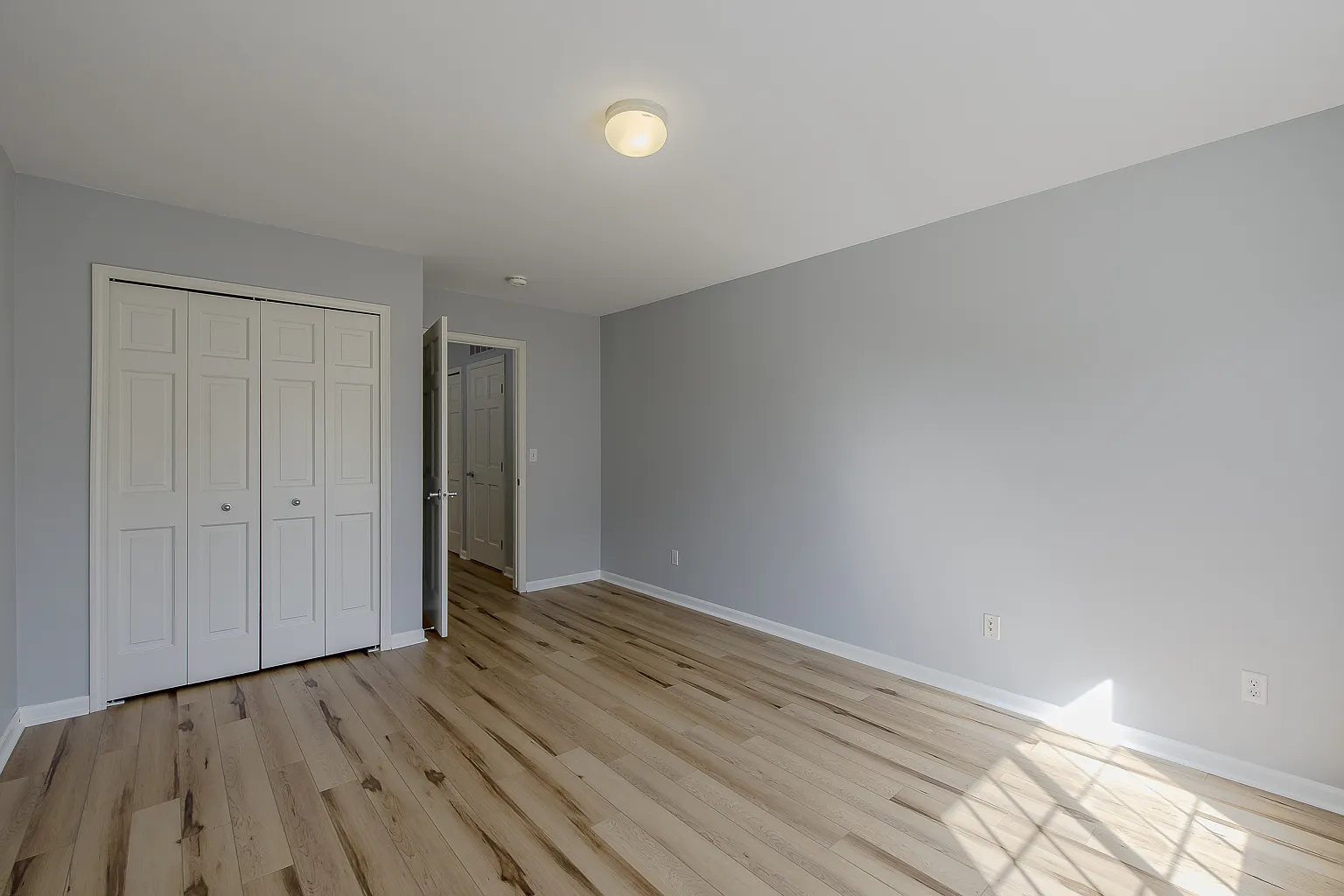 3 bed, 1615 sqft, $2,900 — Photo 4
