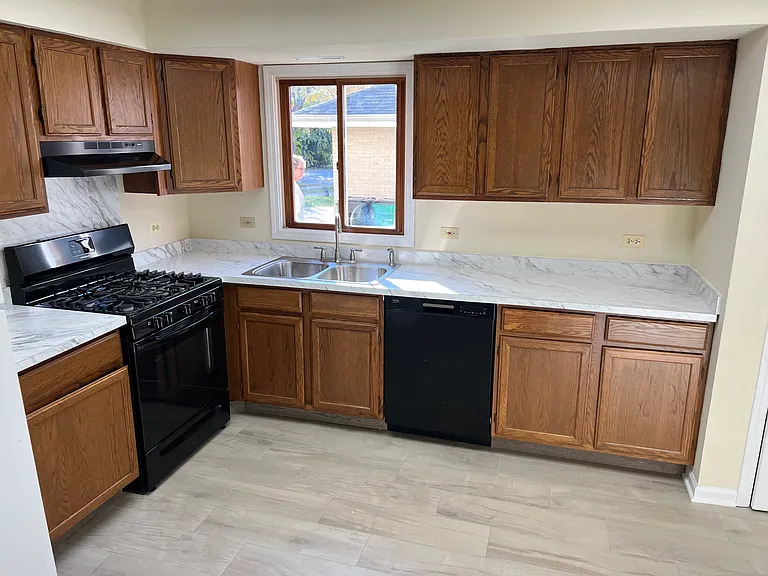 315 Creekside Dr #A — Photo 18