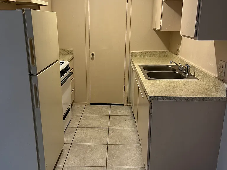 4322 Vfw Dr #42 — Photo 3