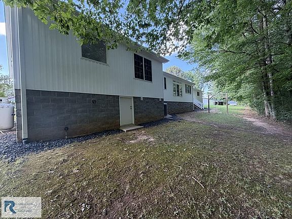 5th image of 2410 Gravel Hill Rd