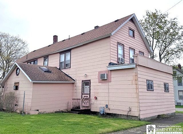 1st image of 35 Genet St