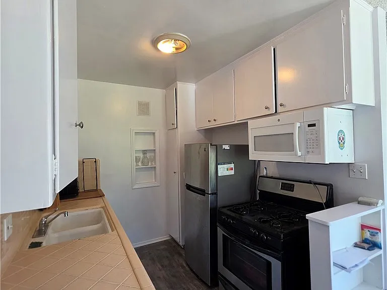 735 Cedar Ave — Photo 7