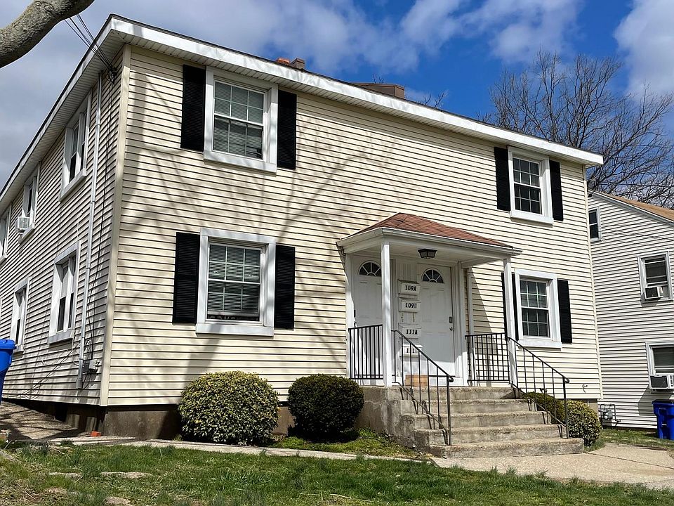 4-unit building in quiet Grasmere neighborhood