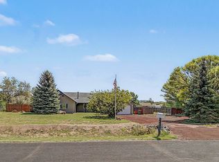 9907 Heritage Dr, Flagstaff, AZ 86004