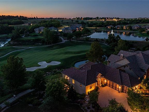 4th image of 9274 Cottonwood Canyon Dr