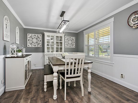 5th image of 1667 Glenbrooke Ln