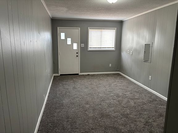 5th image of 3274 Gaylord Ln