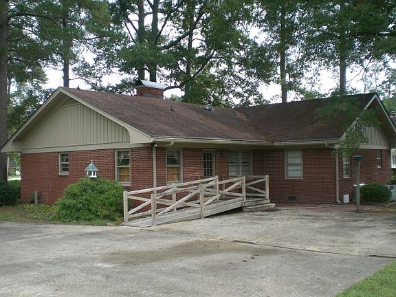 5th image of 1006 Beechwood Dr