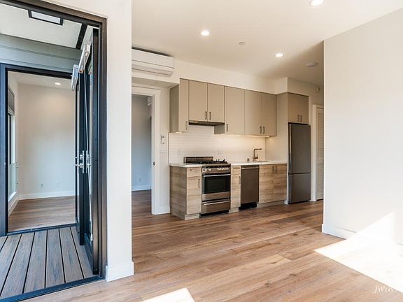 5th image of 37 Grace St #301
