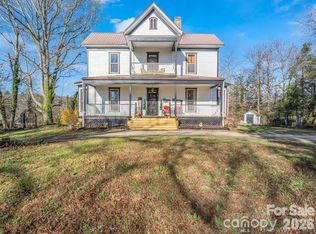 219 Stoney Mountain Rd, Hendersonville, NC 28791