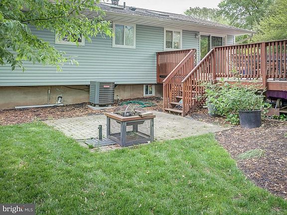 5th image of 705 Archer Ct