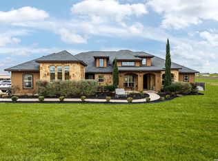 258 Triple R Dr, La Vernia, TX 78121