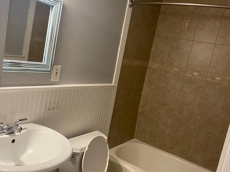 58 May St #1 — Photo 16
