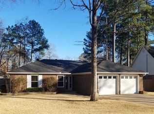 5 Conners Ct, Little Rock, AR 72210