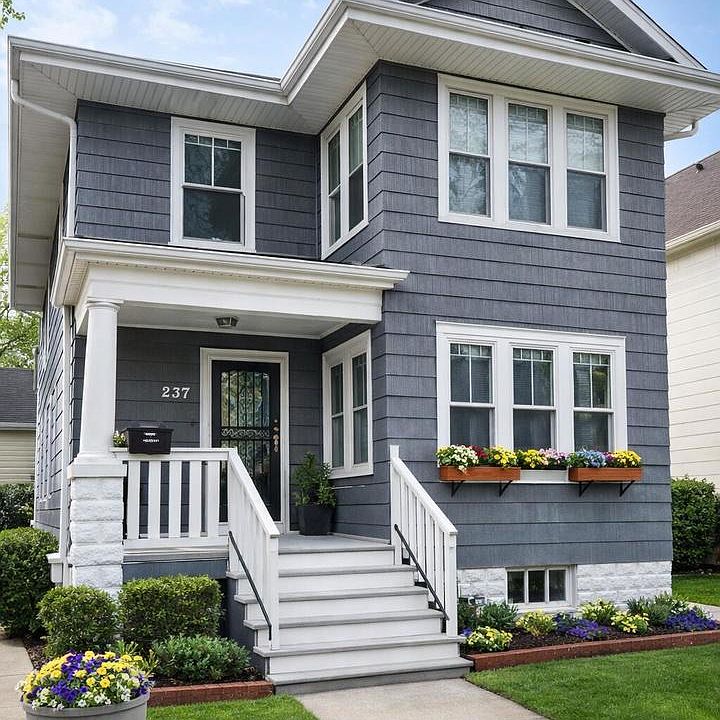 1st image of 237 W 114th St