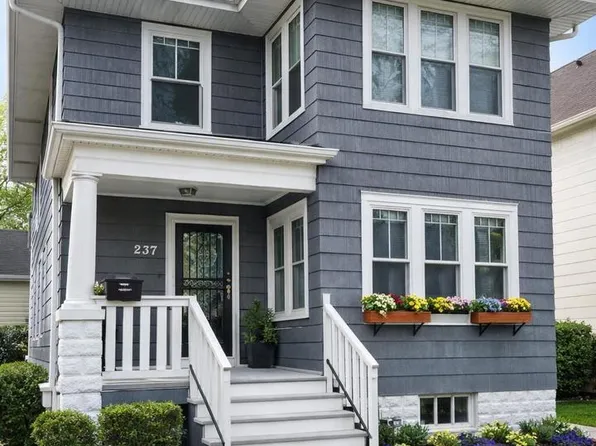 237 W 114th St, Chicago, IL 60628