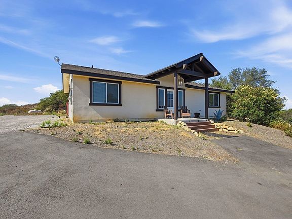 4th image of 12657 Via La Mirada
