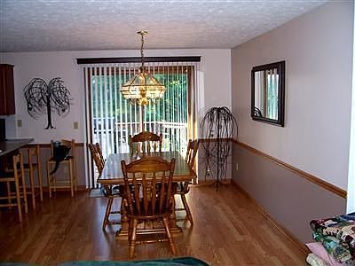 5th image of 3063 Robin Dr