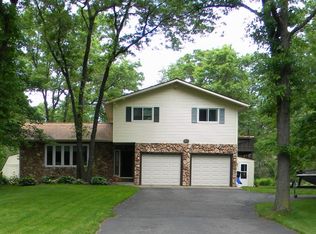 1954 Plantation Ln, Kronenwetter, WI 54455