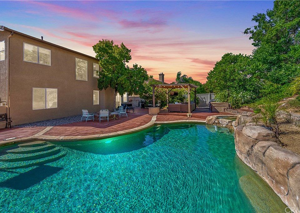 1st image of 37198 Flora Creek Cir