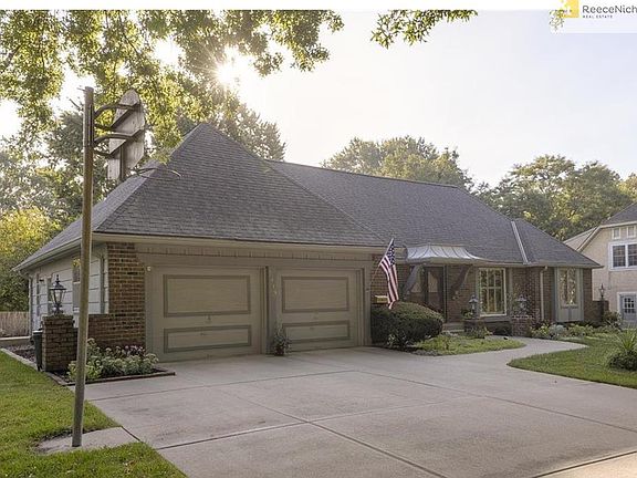 2nd image of 9029 Rosewood Dr