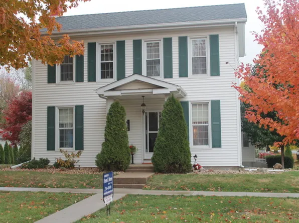 241 S 6th St, Monmouth, IL 61462
