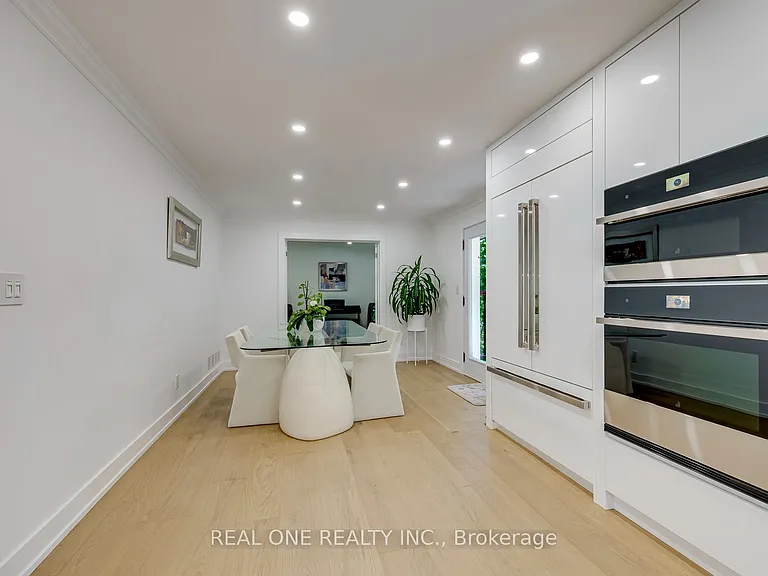 814 Calder Rd — Photo 14