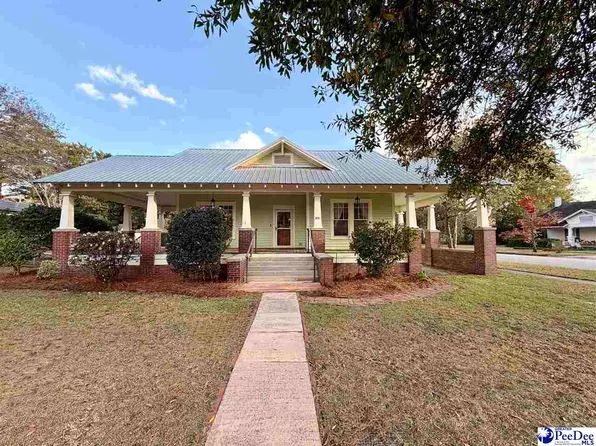 300 N 10th Ave, Dillon, SC 29536