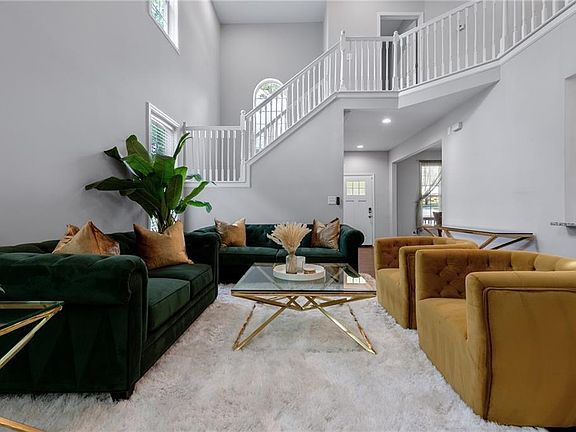 5th image of 502 Waterford Rd NW
