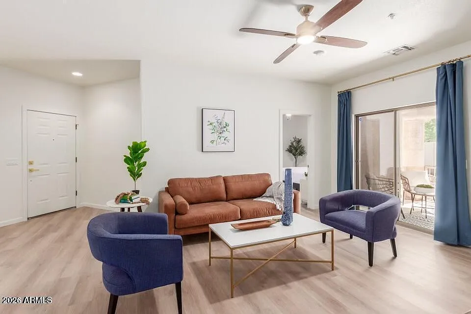 2 bed, 2.0 bath, 1092 sqft, $1,875 — Photo 1