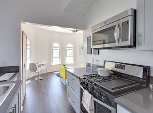 3209 Descanso, Los Angeles, CA 90026