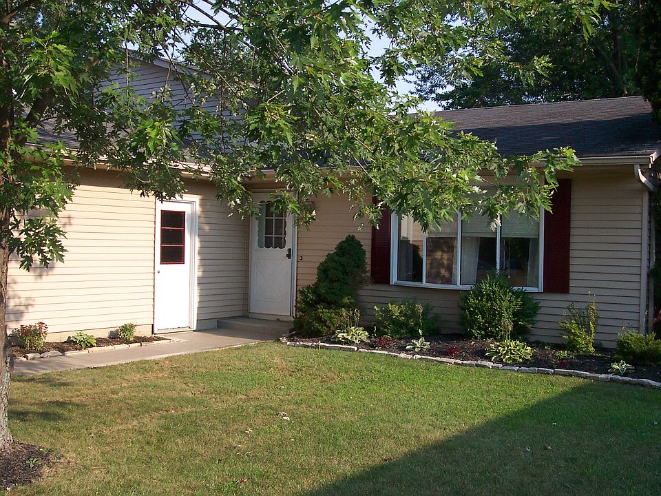 1st image of 1044 Plymouth Dr