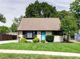 1515 Collinwood Cir, Cuyahoga Falls, OH 44221