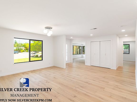 5th image of 5253 Meadowwood Ct