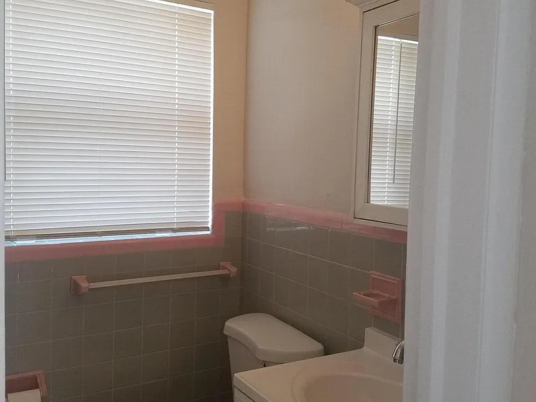 1223 NE 18th Ave #4 — Photo 7