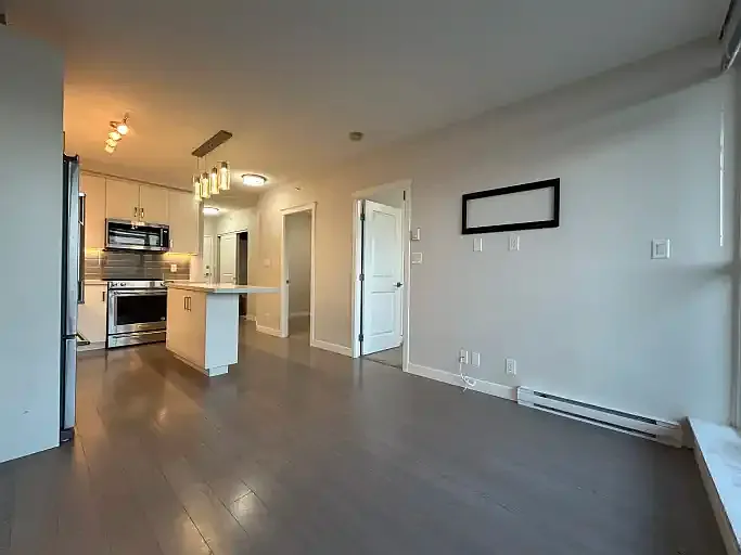 2 bed, 1.0 bath, 570 sqft, $2,395 — Photo 2