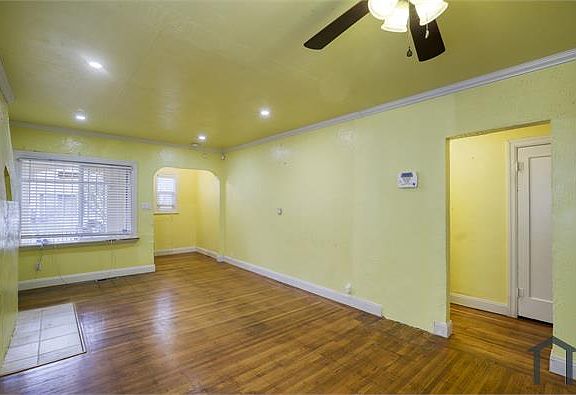 5th image of 8015 Hillside St