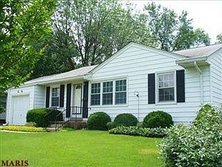 2nd image of 210 Saint Daniel Ln