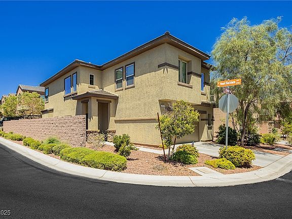 3rd image of 7611 Phoenix Peak St