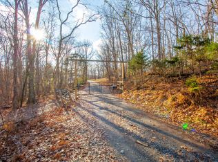 341 Haw Ridge Rd, Piney Flats, TN 37686