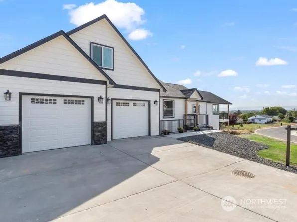 3406 Oster Drive, Yakima, WA 98901