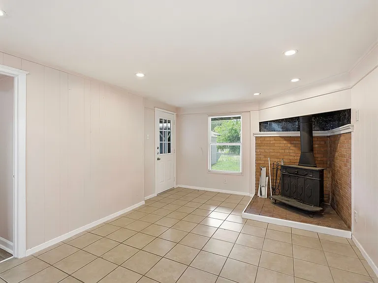 207 N Hartsdale Ave — Photo 11