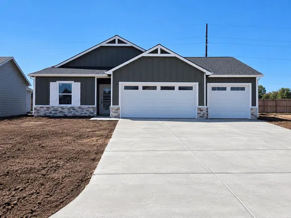 955 N Forestview St, Wichita, KS 67235