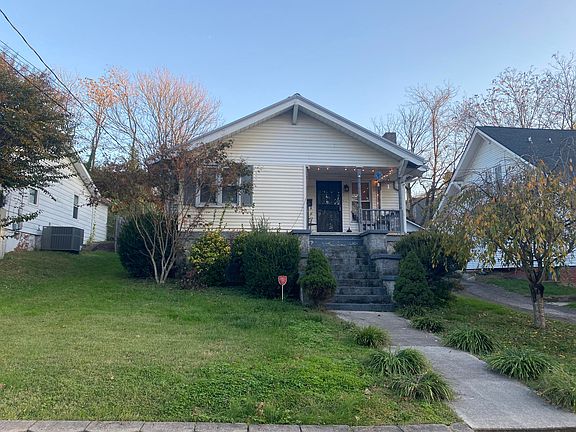 2nd image of 1526 Branson Ave